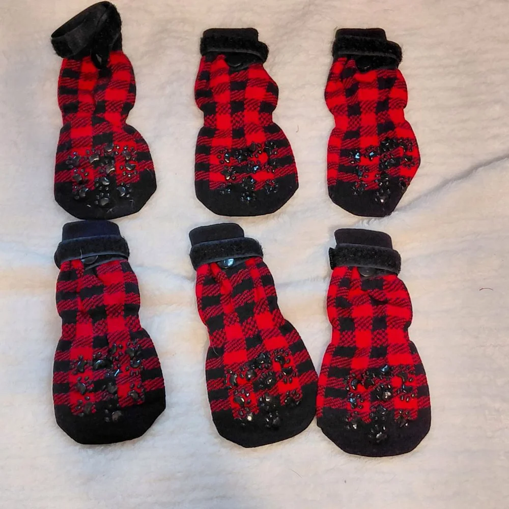 New Dog Red Black Plaid Anti-Slip Socks Booties Large 2 extra